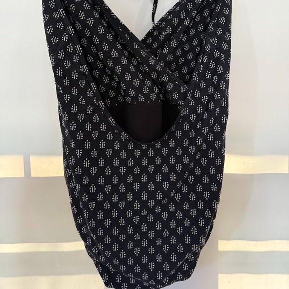 Old Navy One Piece Halter Black Swim Suit, Size XXLG - Picture 4 of 4